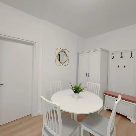 Mamaia Nord Pink Pearl By The Sea Năvodari