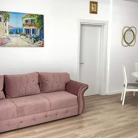 Mamaia Nord Pink Pearl By The Sea *